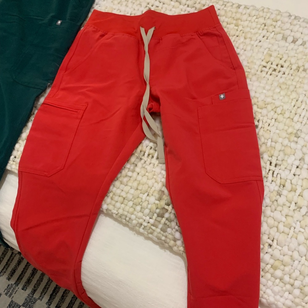 FIGS Yola Skinny Scrub Pants